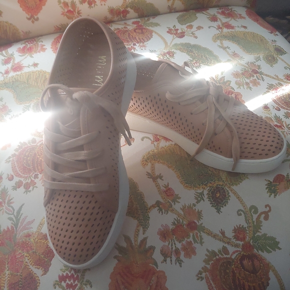 Vici dolls woman's shoes, size 8 - Picture 2 of 2